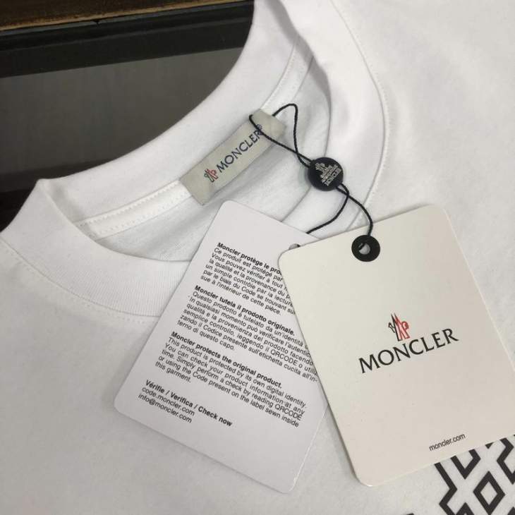 Picture of Moncler T Shirts Short _SKUMonclerS-XLtltx055287